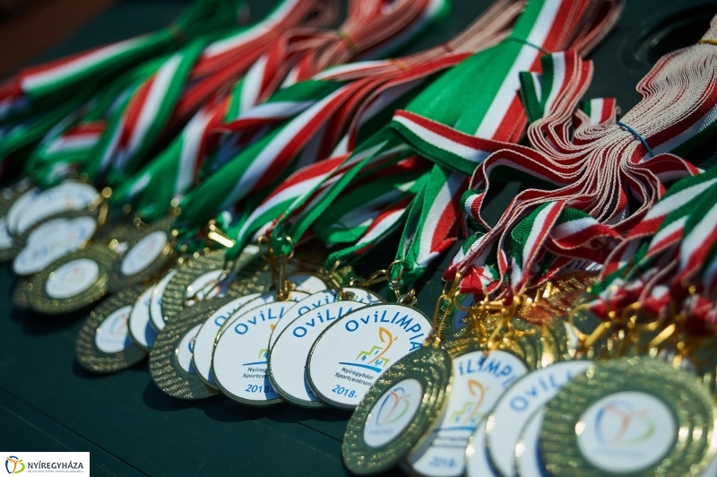 Ovi atlétika a stadionban - fotó Szarka Lajos