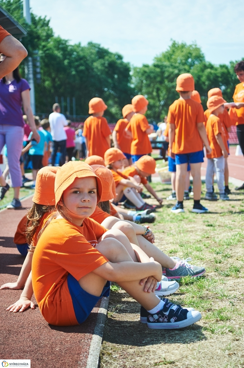 Ovi atlétika a stadionban - fotó Szarka Lajos