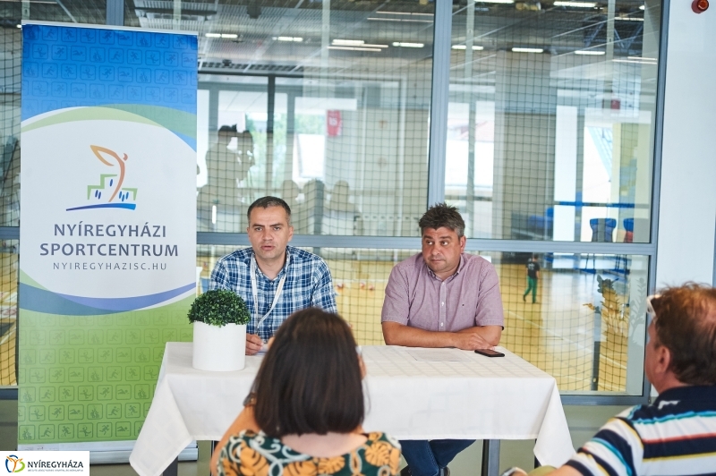 Strandbelépő kedvezmény sajtótájékoztató - fotó Szarka Lajos