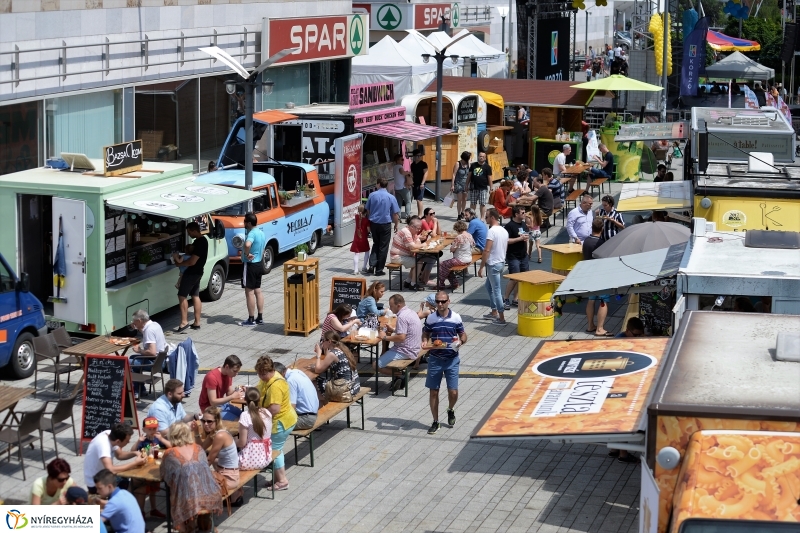 Korzó születésnap 2018 - fotó Trifonov Éva