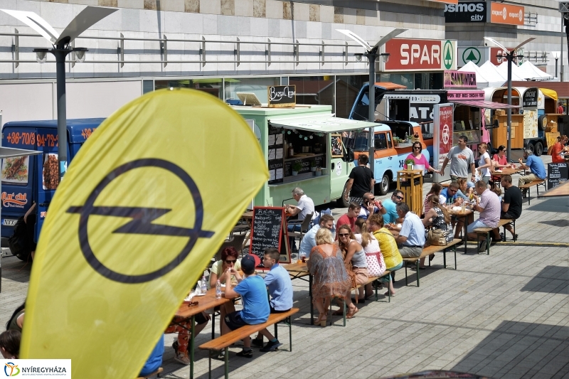 Korzó születésnap 2018 - fotó Trifonov Éva