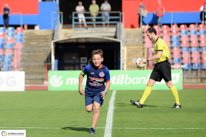 Szpari-Vác - fotó Trifonov Éva