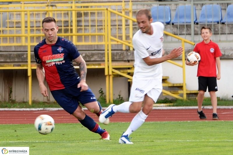 Szpari-Vác - fotó Trifonov Éva