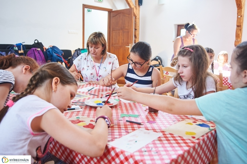 Kézműves program a múzeumfaluban - fotó Szarka Lajos