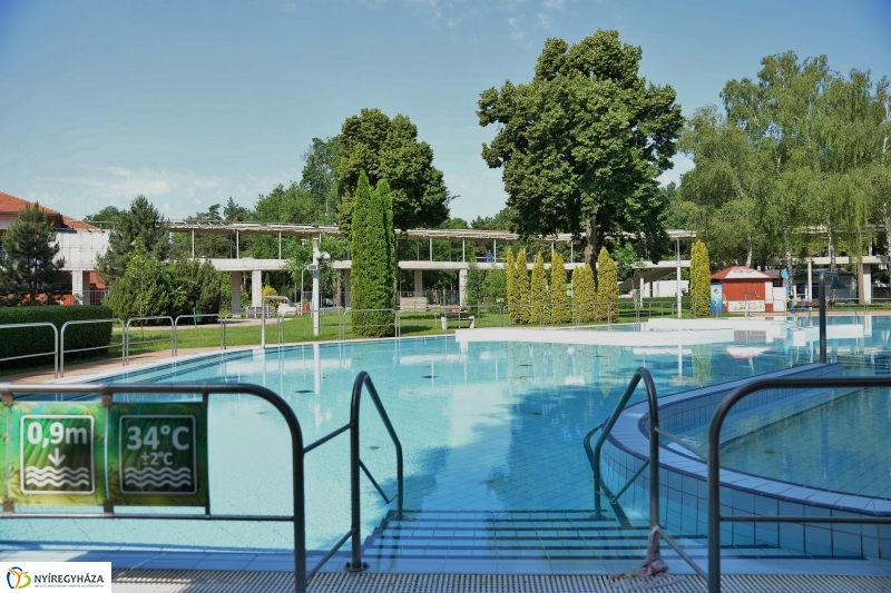 Szombattól strandolhatunk - fotó Trifonov Éva