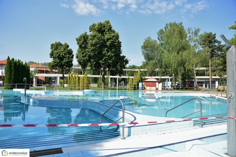 Szombattól strandolhatunk - fotó Trifonov Éva