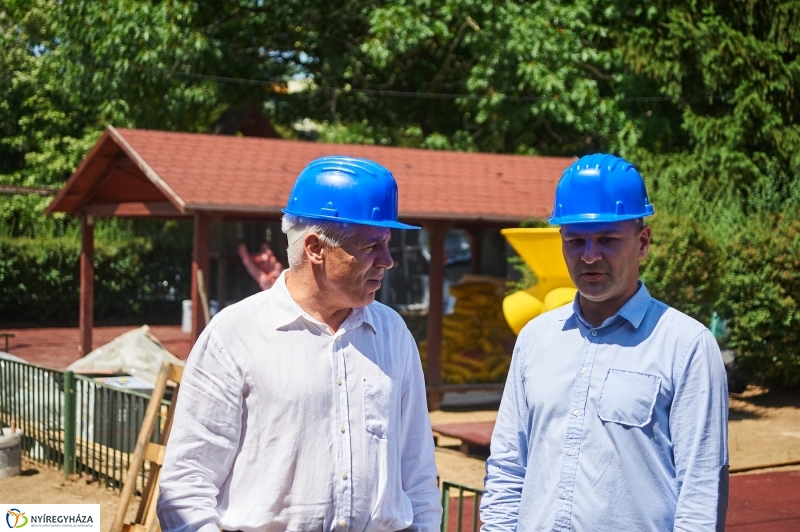 Helyszíni szemle a városmajori óvodában - fotó Szarka Lajos