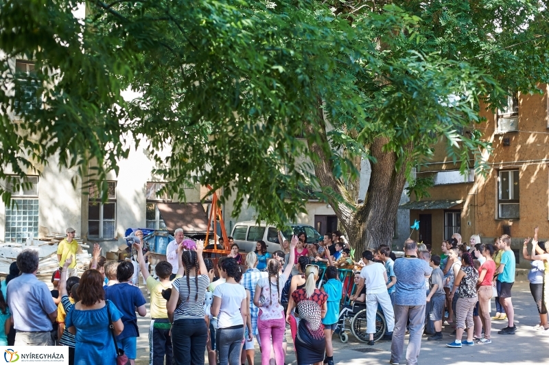 Rotary adomány a Bárczi iskolában - fotó Szarka Lajos