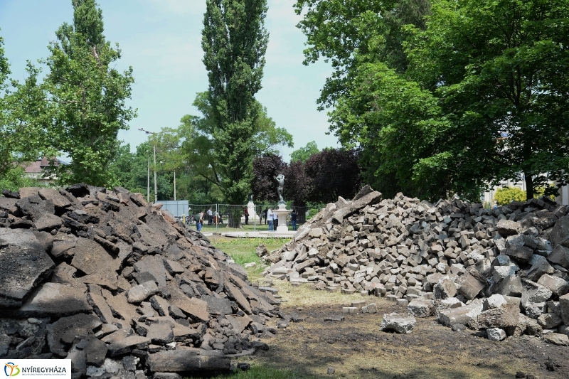 A Benczúr tér bejárása - fotó Trifonov Éva