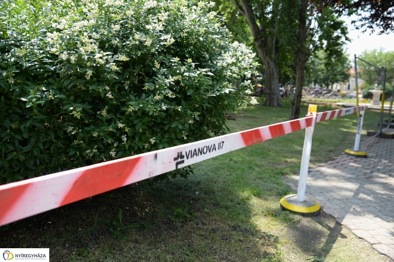 A Benczúr tér bejárása - fotó Trifonov Éva