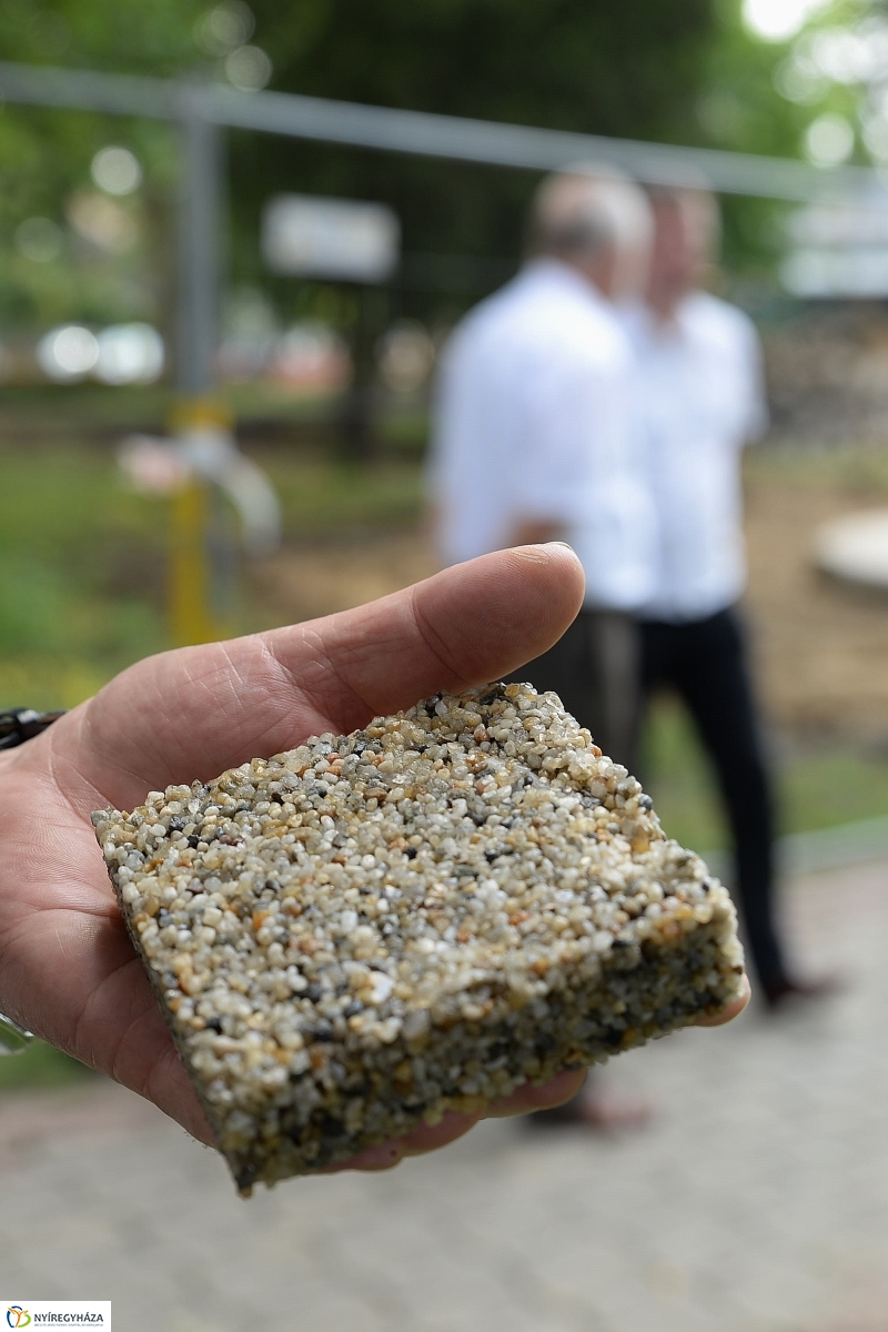 A Benczúr tér bejárása - fotó Trifonov Éva