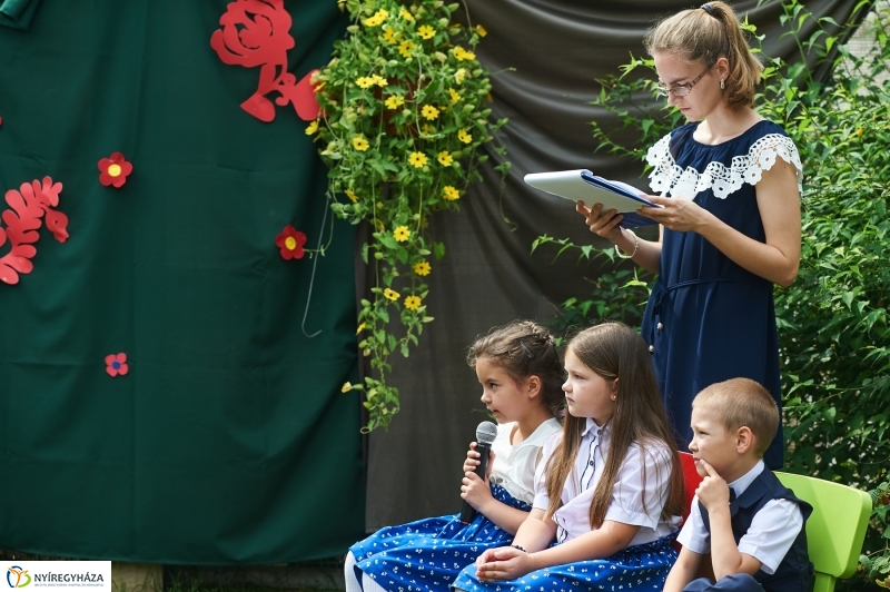 Ballagtak a Mustármagosok - fotó Szarka Lajos