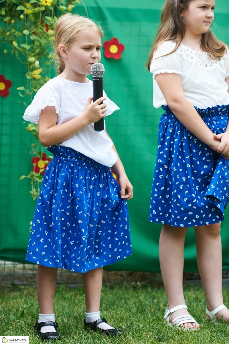 Ballagtak a Mustármagosok - fotó Szarka Lajos
