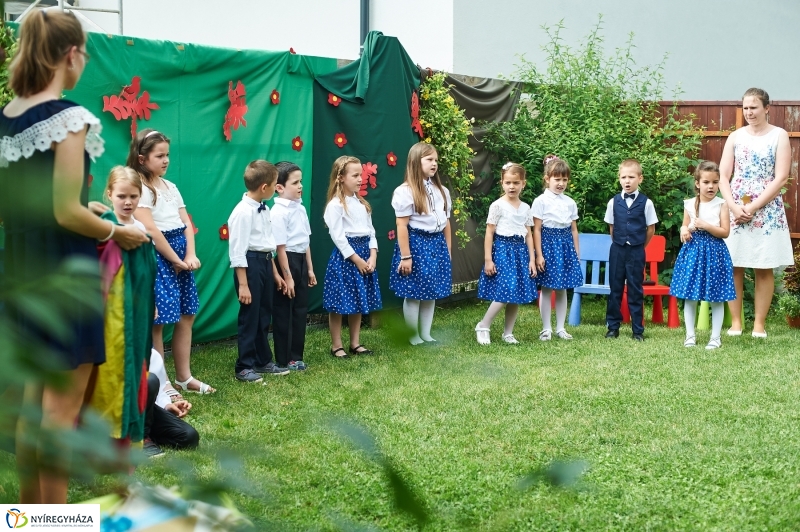 Ballagtak a Mustármagosok - fotó Szarka Lajos