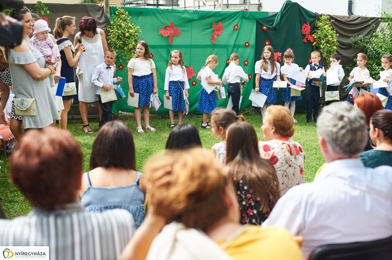 Ballagtak a Mustármagosok - fotó Szarka Lajos