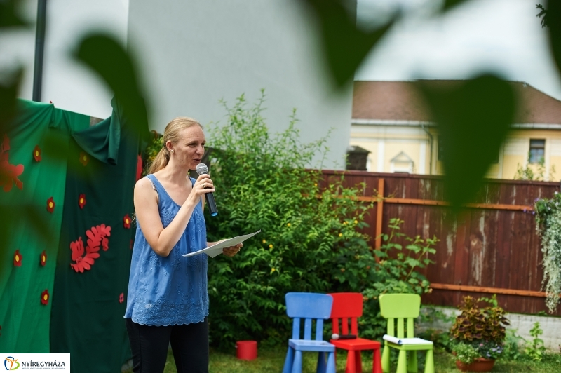 Ballagtak a Mustármagosok - fotó Szarka Lajos