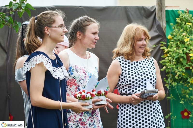 Ballagtak a Mustármagosok - fotó Szarka Lajos