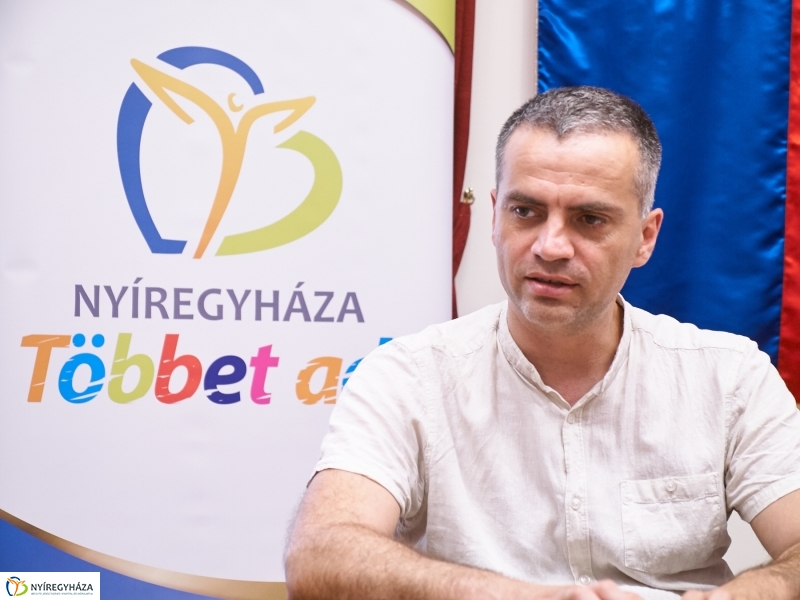 Ússz egy tókört sajtótájékoztató - fotó Szarka Lajos