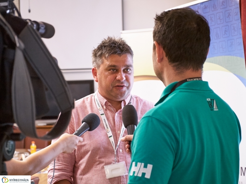 Ússz egy tókört sajtótájékoztató - fotó Szarka Lajos