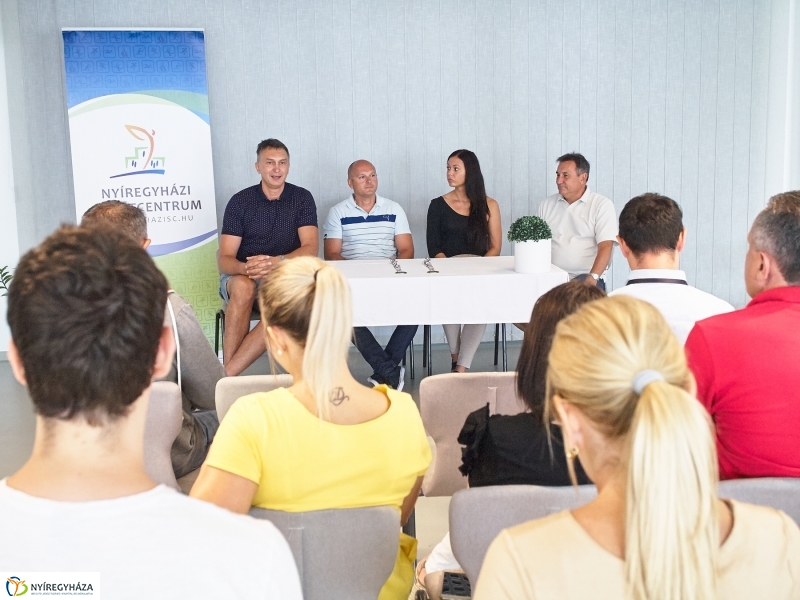 Atlétika sajtótájékoztató - fotó Szarka Lajos