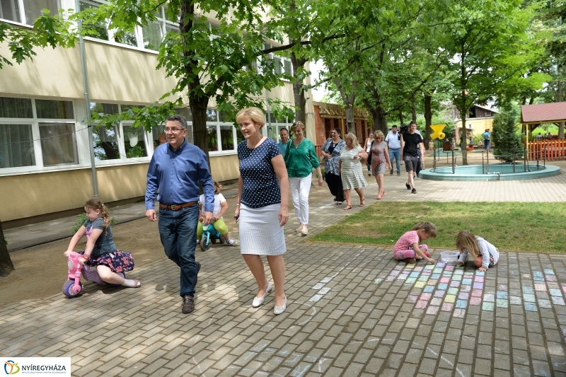 Helyszíni bejárás a Búzaszem óvodában - fotó Trifonov Éva