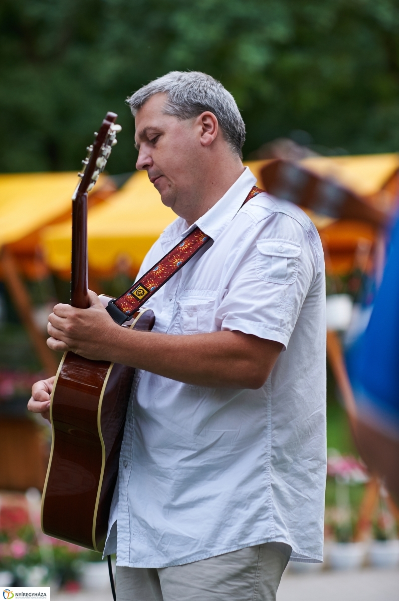 Piac és térzene Sóstón 2018 - fotó Szarka Lajos