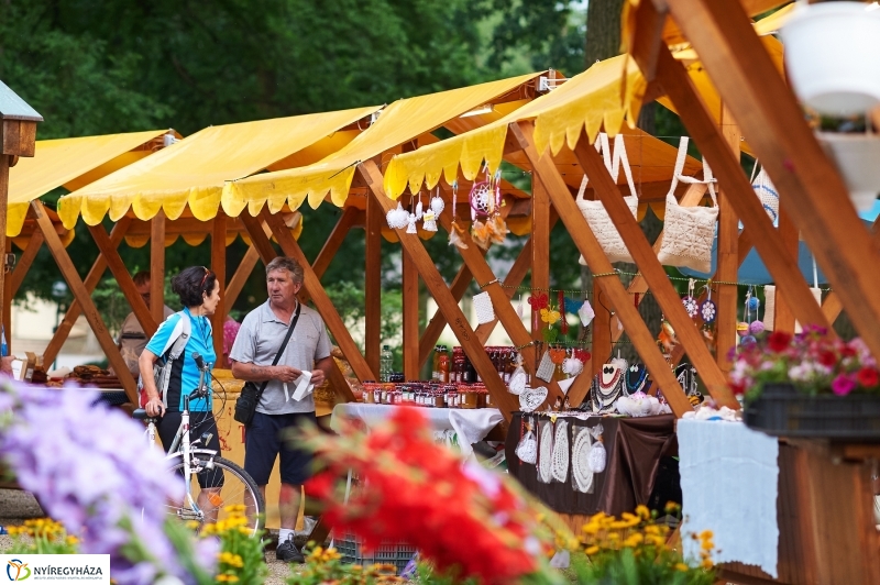 Piac és térzene Sóstón 2018 - fotó Szarka Lajos