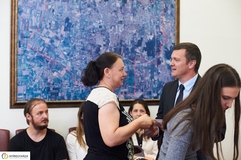 Rászoruló hallgatók támogatása - fotó Szarka Lajos