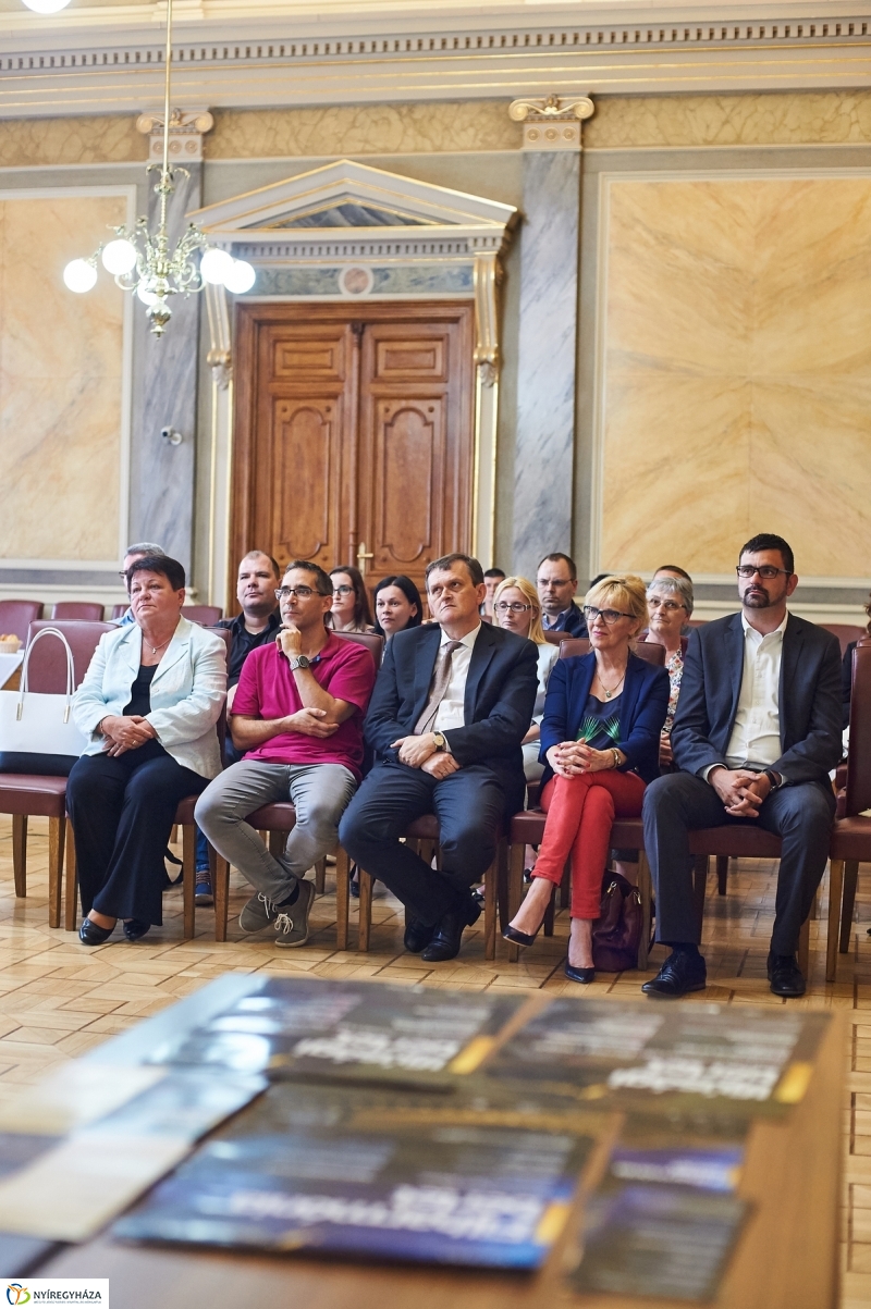 Opera 200 - fotó Szarka Lajos