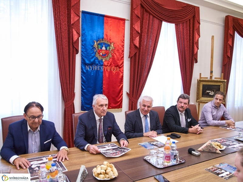 Munkácsy kiállítás sajtótájékoztató - fotó Szarka Lajos