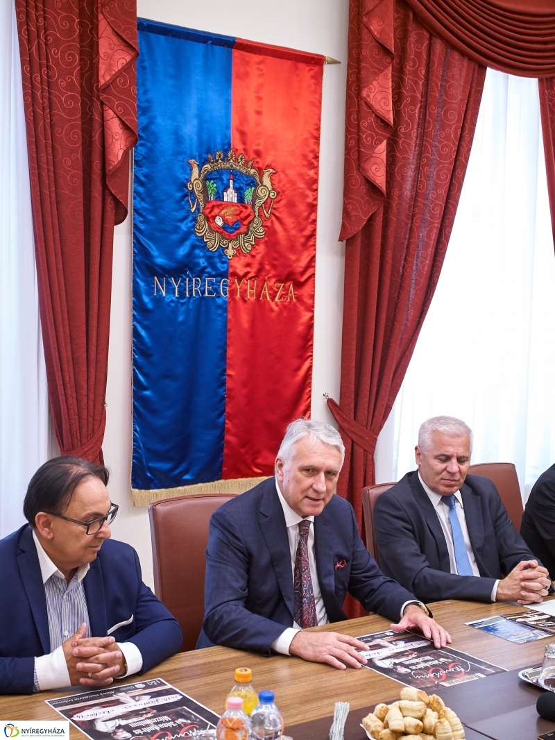 Munkácsy kiállítás sajtótájékoztató - fotó Szarka Lajos