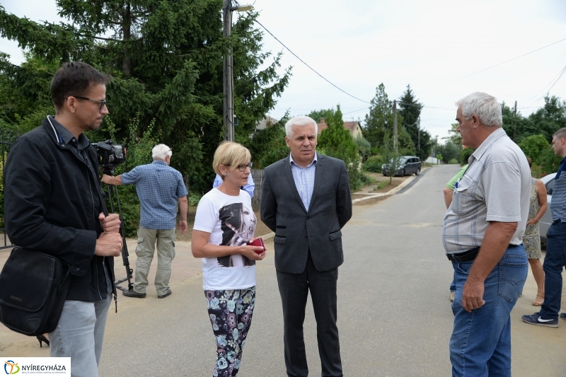 A Virágfürt utcai prrojektzáró - fotó Trifonov Éva