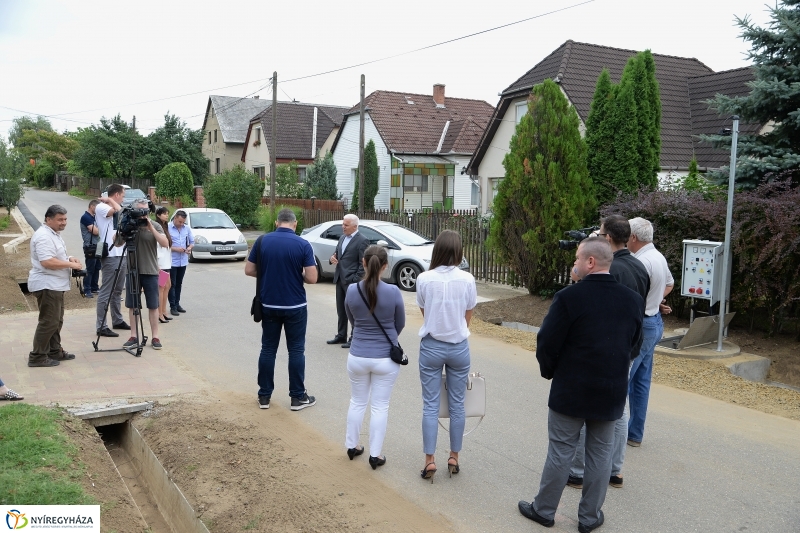 A Virágfürt utcai prrojektzáró - fotó Trifonov Éva