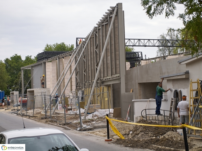Munkálatok a Benczúr téren - fotó Szarka Lajos
