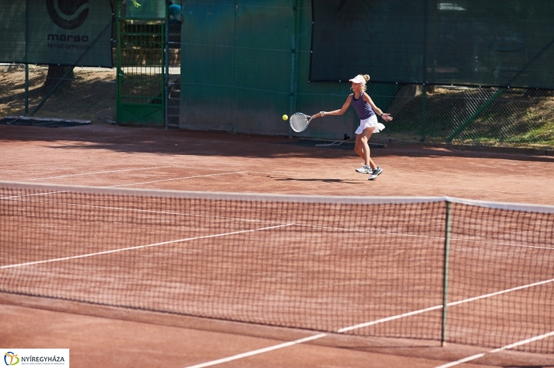 Tenisz verseny Nyíregyházán - fotó Szarka Lajos
