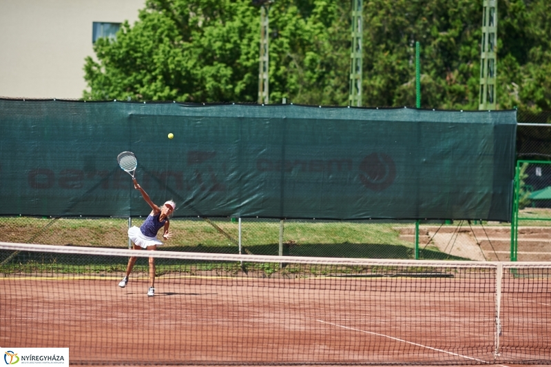 Tenisz verseny Nyíregyházán - fotó Szarka Lajos