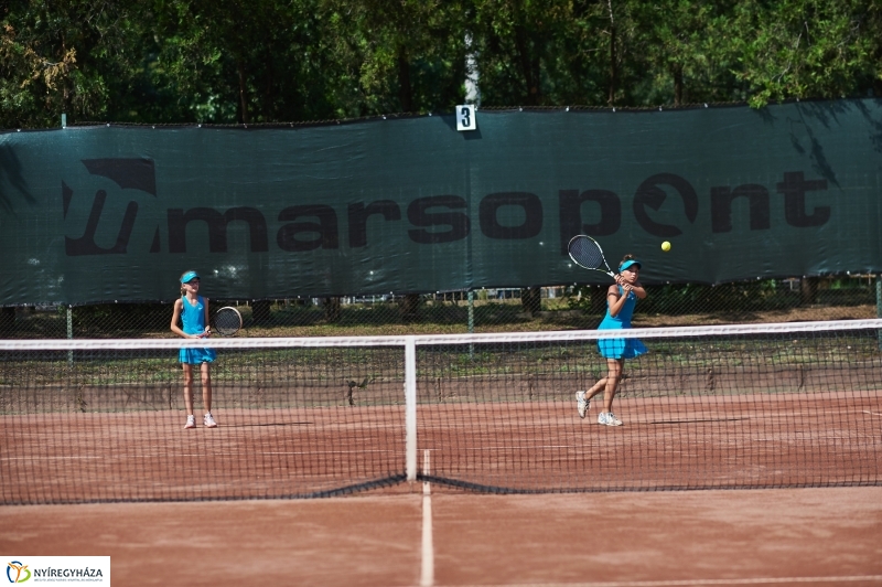 Tenisz verseny Nyíregyházán - fotó Szarka Lajos