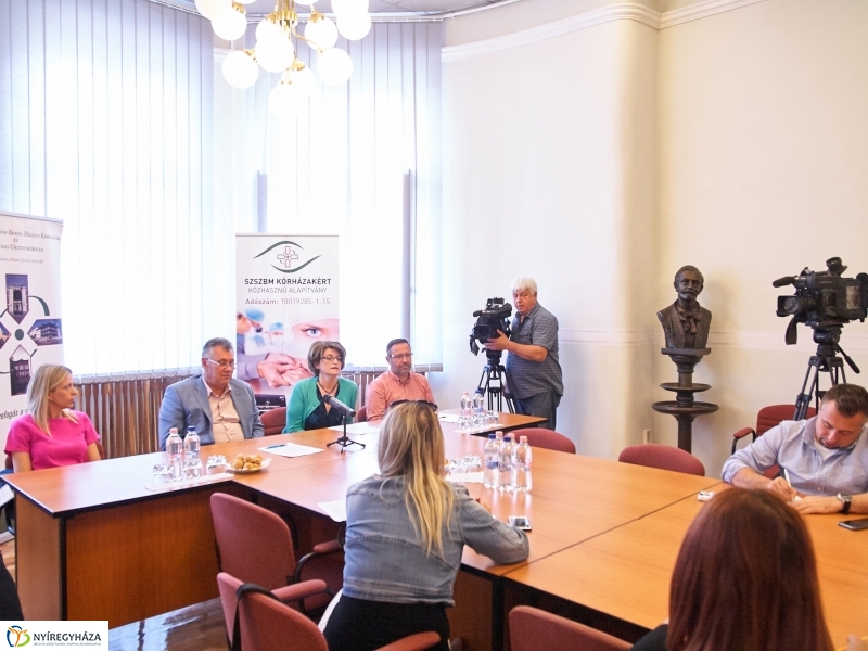 Sajtótájékoztató a kórházban - fotó Szarka Lajos