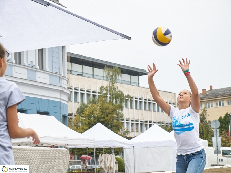 Hübner strandröpi sajtótájékoztató - fotó Szarka Lajos