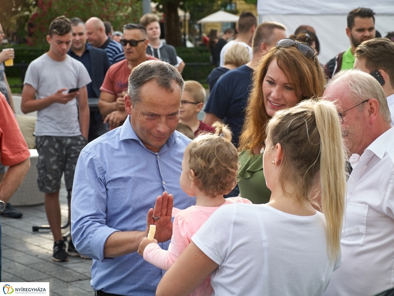 Hübner strandröpi 2018 - fotó Szarka Lajos