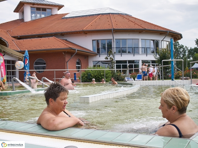 Élményfürdőzés - fotó Szarka Lajos