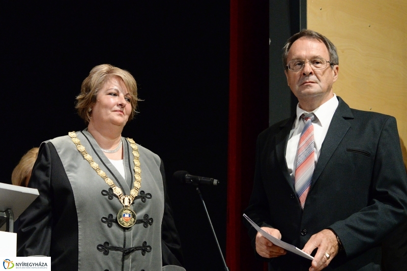 Oklevélátadó ünnepség 1 - fotó Trifonov Éva