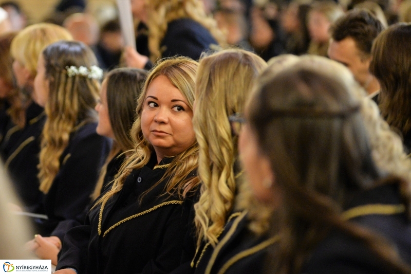 Oklevélátadó ünnepség 2 - fotó Trifonov Éva