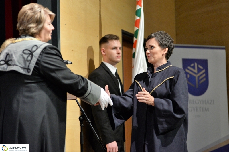 Oklevélátadó ünnepség 2 - fotó Trifonov Éva