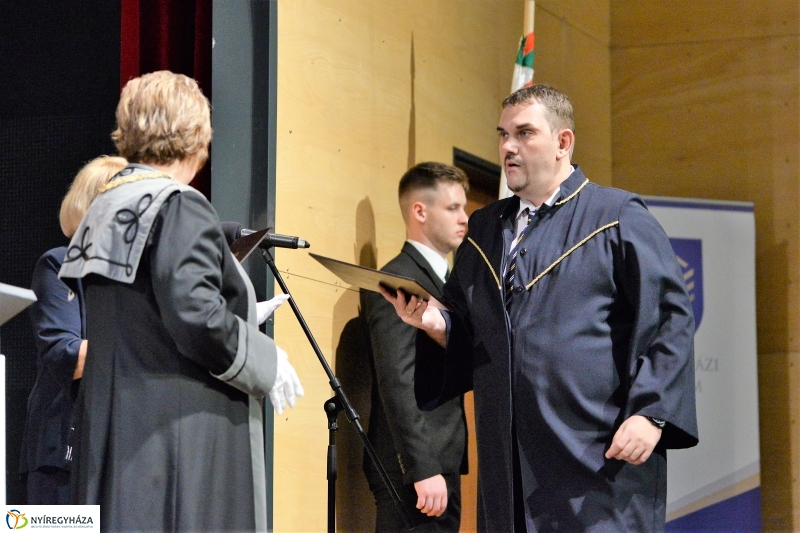 Oklevélátadó ünnepség 2 - fotó Trifonov Éva