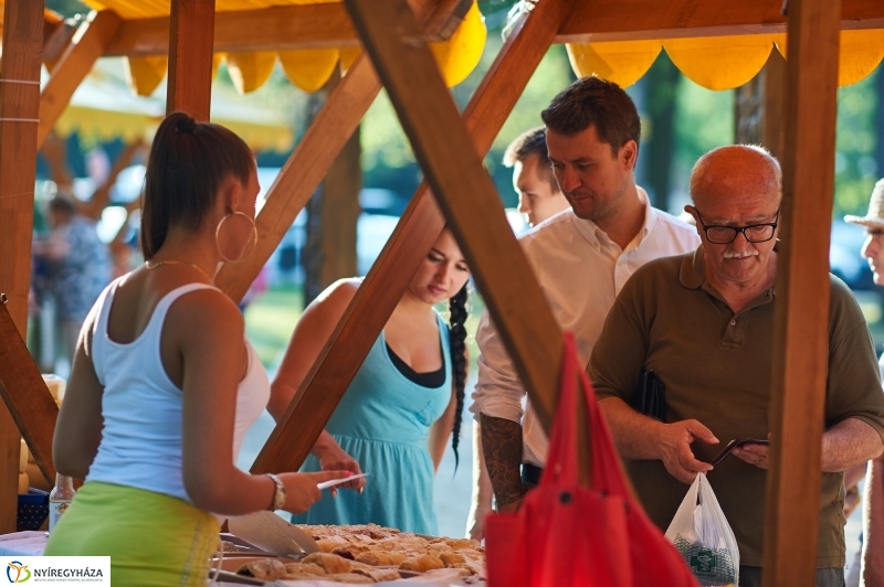 Sóstó, piac, Mentha - fotó Szarka Lajos