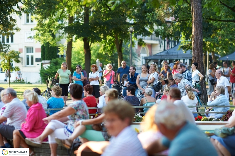 Sóstó, piac, Mentha - fotó Szarka Lajos