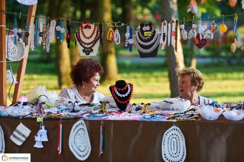 Sóstó, piac, Mentha - fotó Szarka Lajos