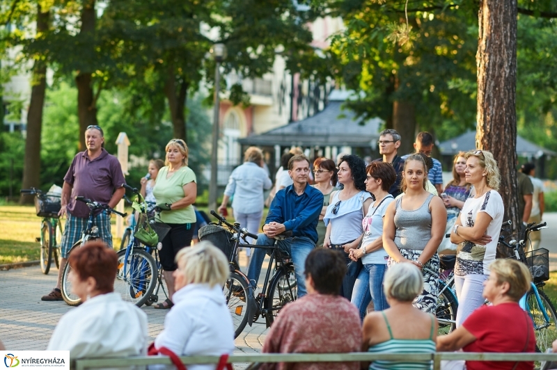 Sóstó, piac, Mentha - fotó Szarka Lajos