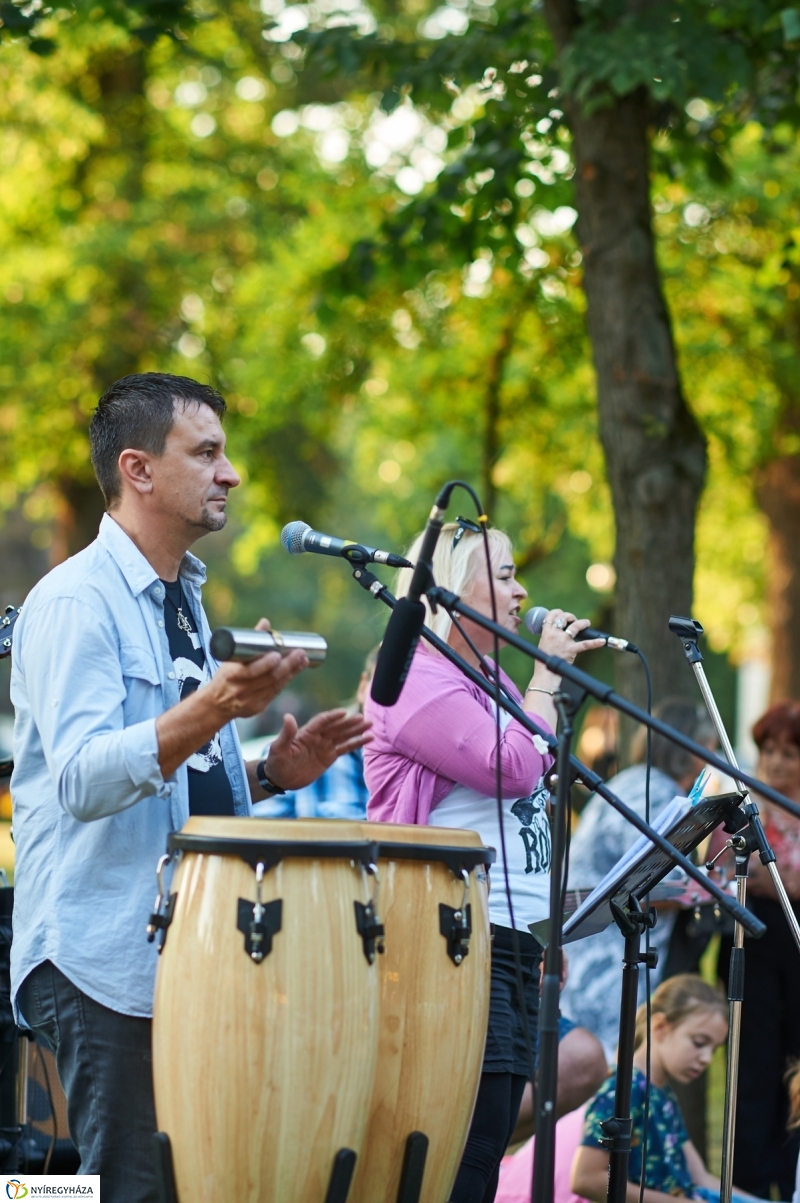 Sóstó, piac, Mentha - fotó Szarka Lajos